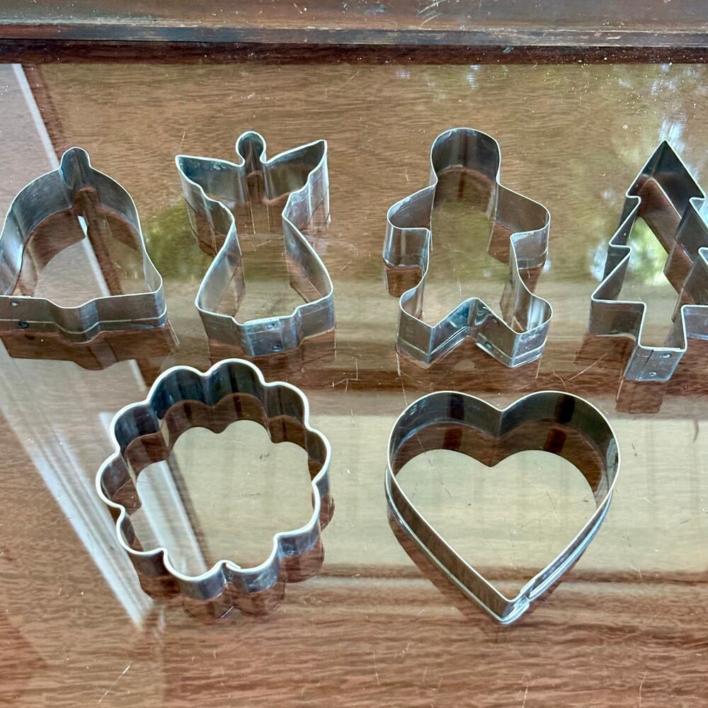 Vintage Metal Cookie Cutter Set Christmas Heart Flower Baking